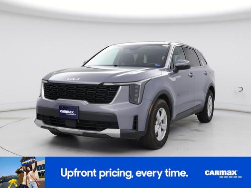 Gray 2025 Kia Sorento LX