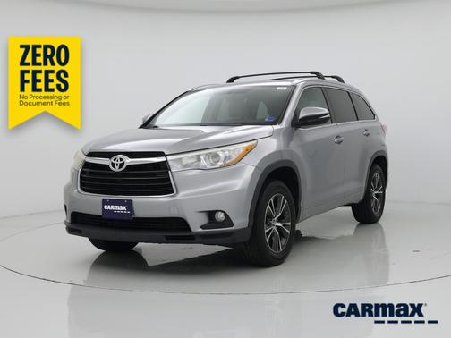 Silver 2016 Toyota Highlander XLE
