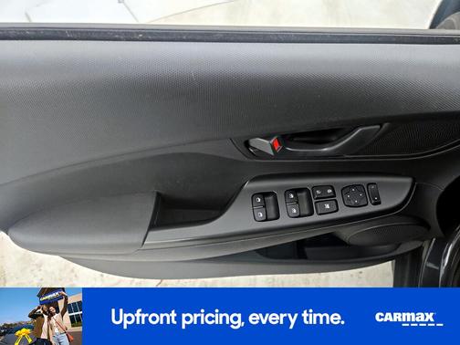 Gray 2020 Hyundai KONA SEL