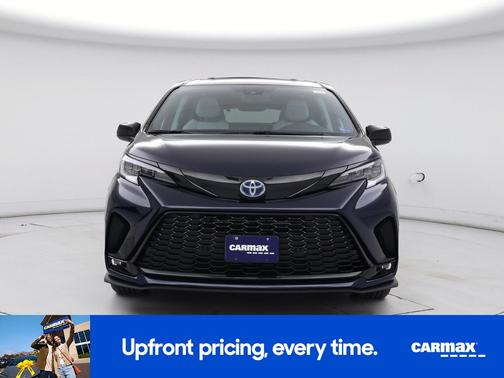 2025 Toyota Sienna XSE