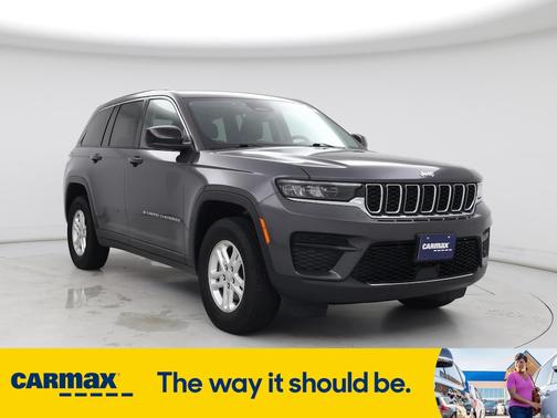 2022 Jeep Grand Cherokee Laredo