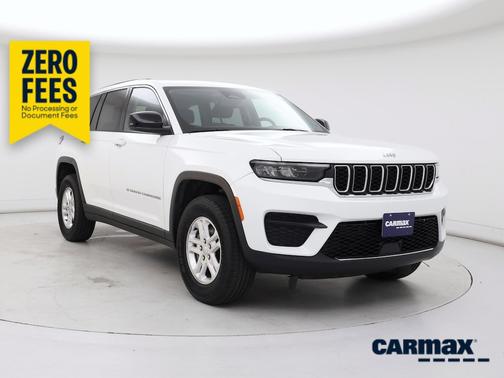 White 2023 Jeep Grand Cherokee Laredo