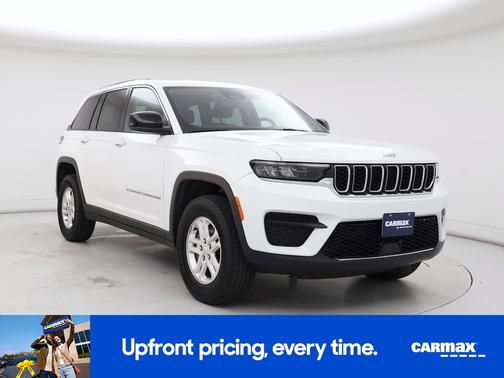 White 2023 Jeep Grand Cherokee Laredo