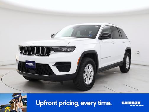 White 2023 Jeep Grand Cherokee Laredo
