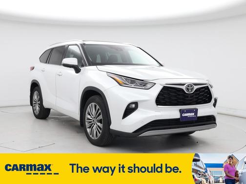 2022 Toyota Highlander Platinum