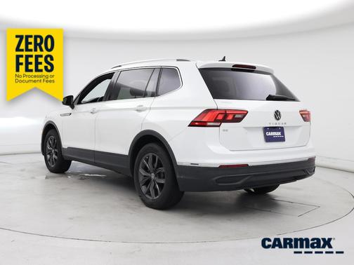 White 2023 Volkswagen Tiguan SE