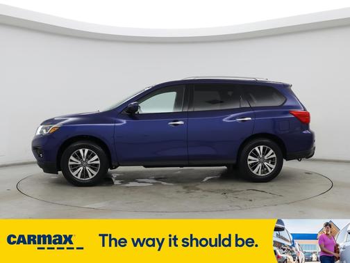 2019 Nissan Pathfinder SV