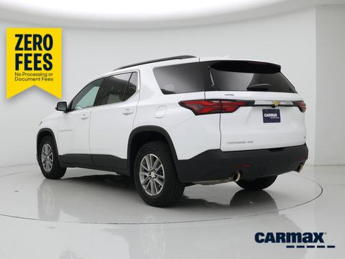 White 2023 Chevrolet Traverse LT Cloth