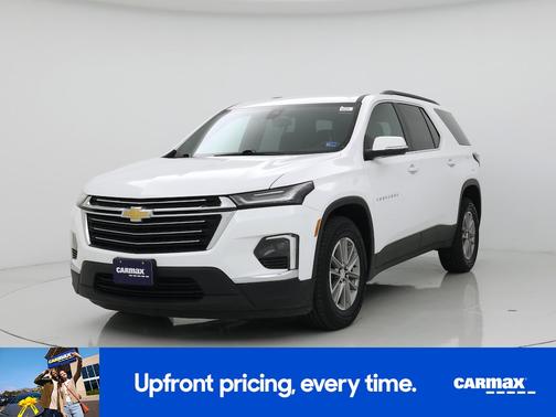 White 2023 Chevrolet Traverse LT Cloth