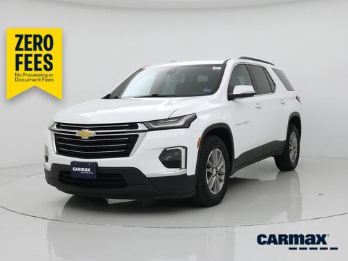 White 2023 Chevrolet Traverse LT Cloth