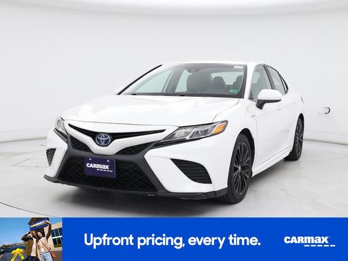 2020 Toyota Camry Hybrid SE