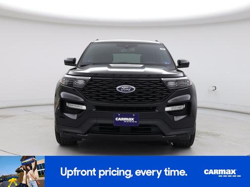 Black 2022 Ford Explorer ST-Line