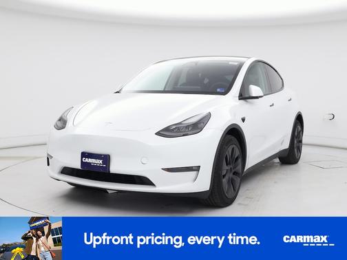 White 2024 Tesla Model Y Long Range