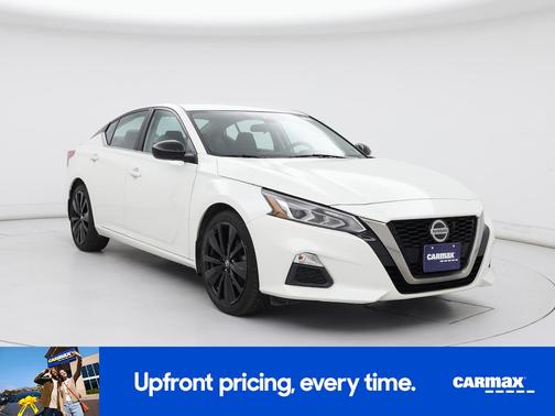 White 2021 Nissan Altima SR