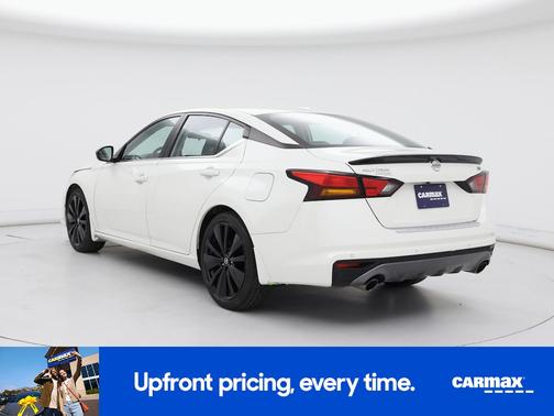 White 2021 Nissan Altima SR