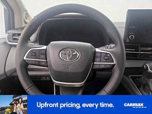 2025 Toyota Sienna XLE