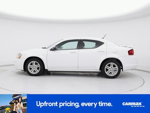 White 2014 Dodge Avenger SE