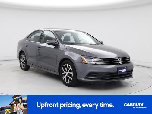 Gray 2017 Volkswagen Jetta SE