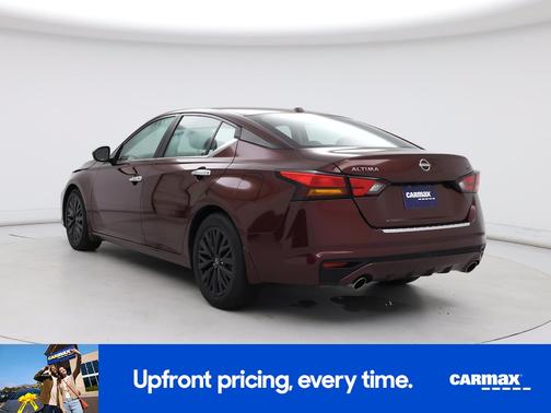 Burgundy 2023 Nissan Altima SV