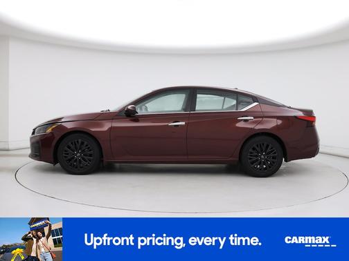 Burgundy 2023 Nissan Altima SV