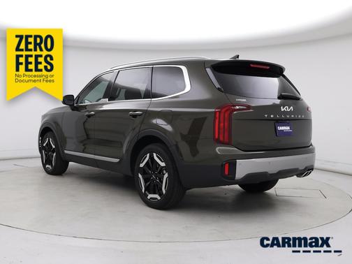 Green 2025 Kia Telluride S
