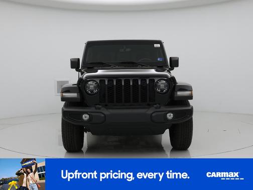 Black 2022 Jeep Gladiator Altitude