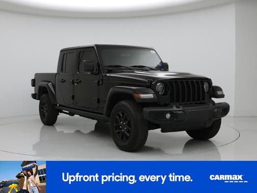 Black 2022 Jeep Gladiator Altitude