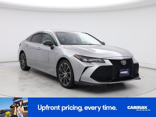 Silver 2019 Toyota Avalon XSE