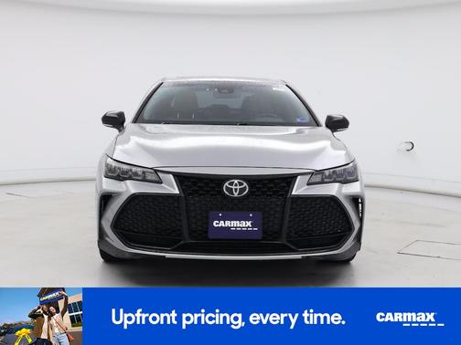 Silver 2019 Toyota Avalon XSE