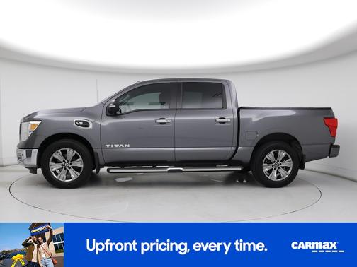 2017 Nissan Titan SV
