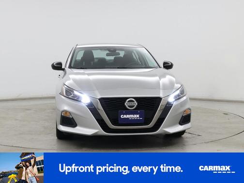 2022 Nissan Altima SR