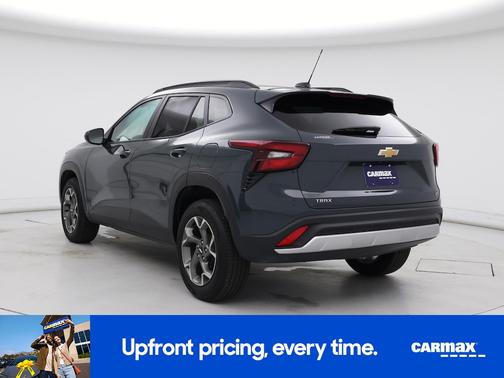 Gray 2025 Chevrolet Trax LT