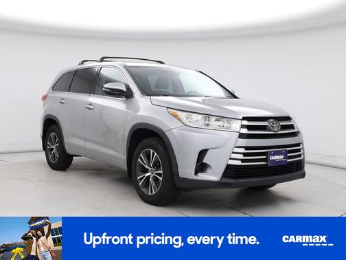 Silver 2017 Toyota Highlander LE