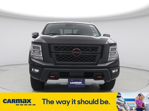 2023 Nissan Titan Platinum Reserve