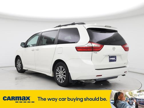 2018 Toyota Sienna XLE