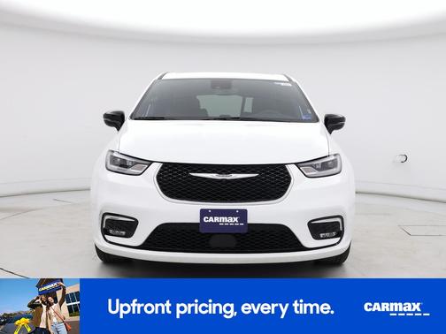 White 2025 Chrysler Pacifica Select