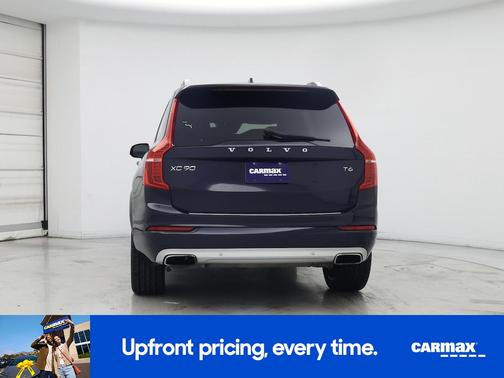 2017 Volvo XC90 T6 Momentum