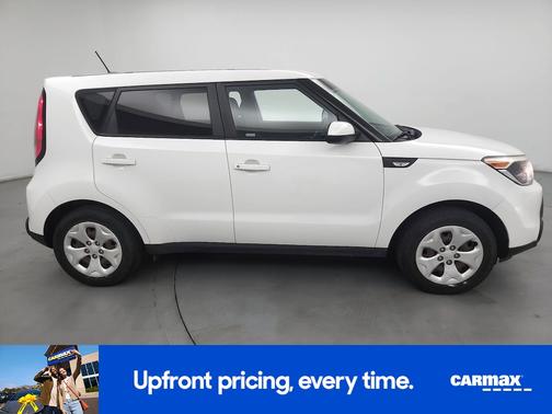 White 2014 Kia Soul