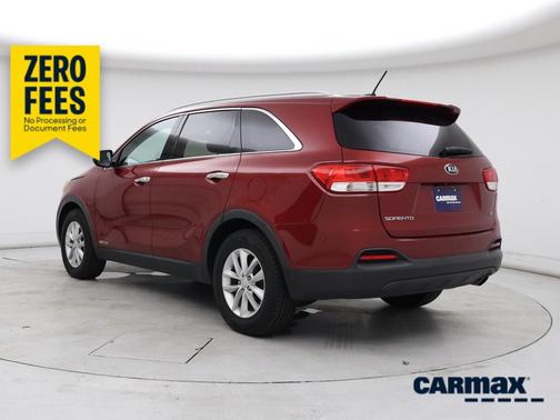 Red 2017 Kia Sorento LX