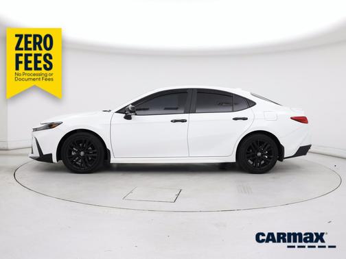 White 2025 Toyota Camry SE