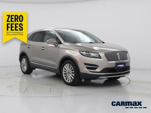 Gold 2019 Lincoln MKC