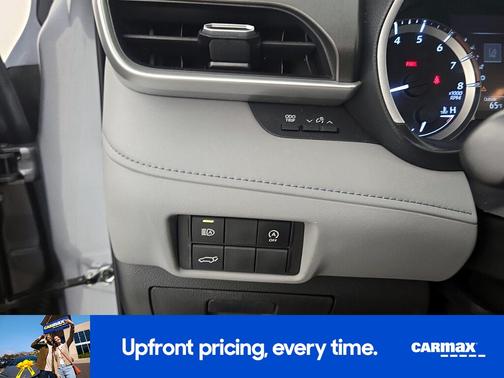 Blue 2023 Toyota Highlander XLE