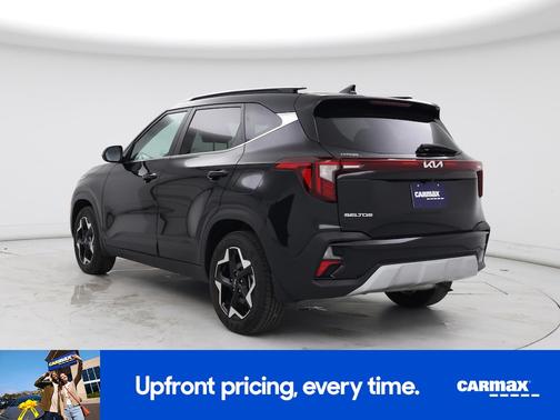Black 2024 Kia Seltos EX