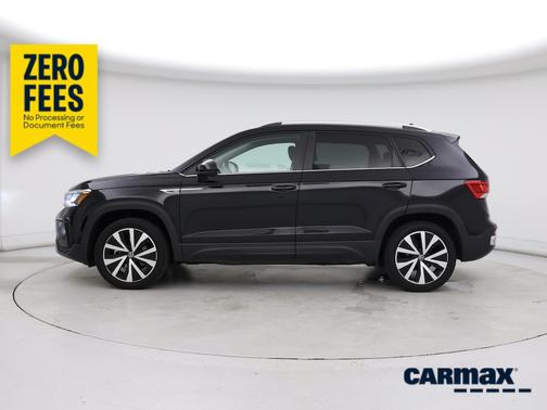 Black 2024 Volkswagen Taos SE