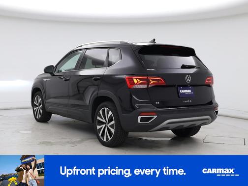 Black 2024 Volkswagen Taos SE