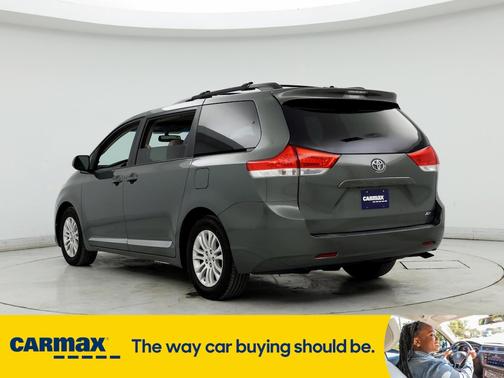 2013 Toyota Sienna XLE