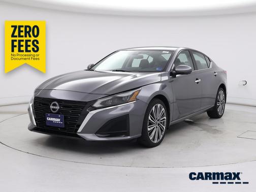 Gray 2023 Nissan Altima SL
