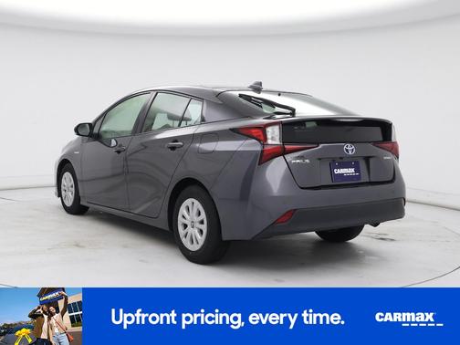 2022 Toyota Prius LE