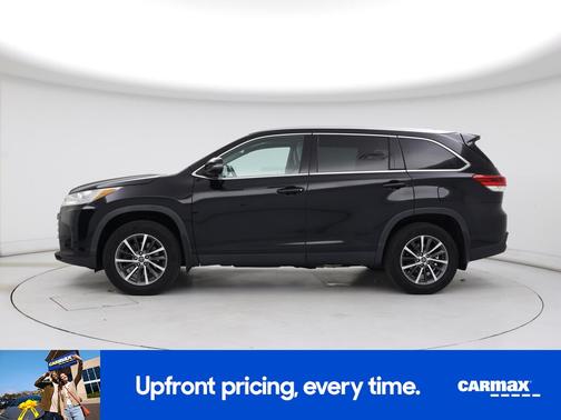 Black 2019 Toyota Highlander XLE
