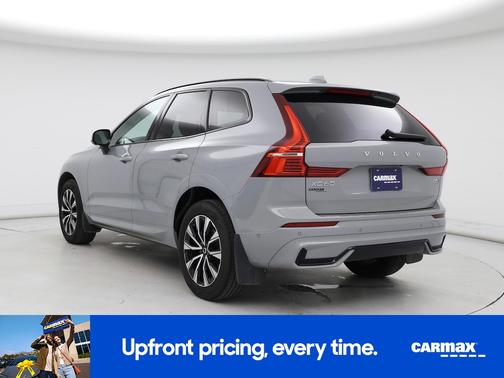 2024 Volvo XC60 B5 Plus Dark Theme
